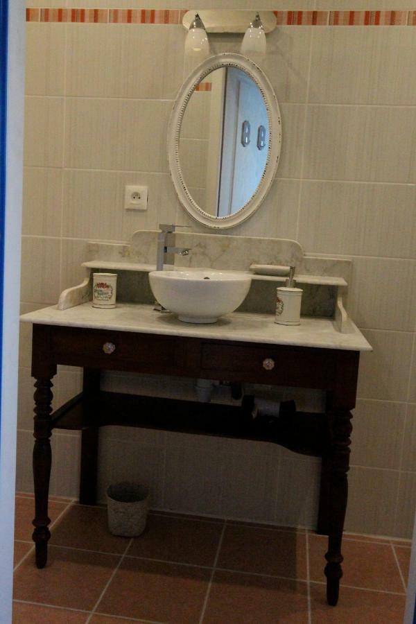 Le Domaine Du Mijarnier Bed & Breakfast Montbeugny Dış mekan fotoğraf