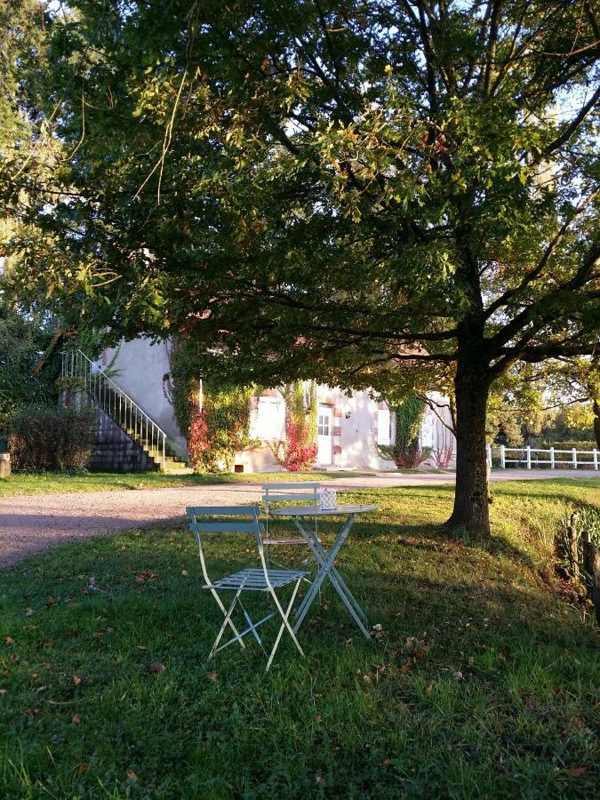Le Domaine Du Mijarnier Bed & Breakfast Montbeugny Dış mekan fotoğraf